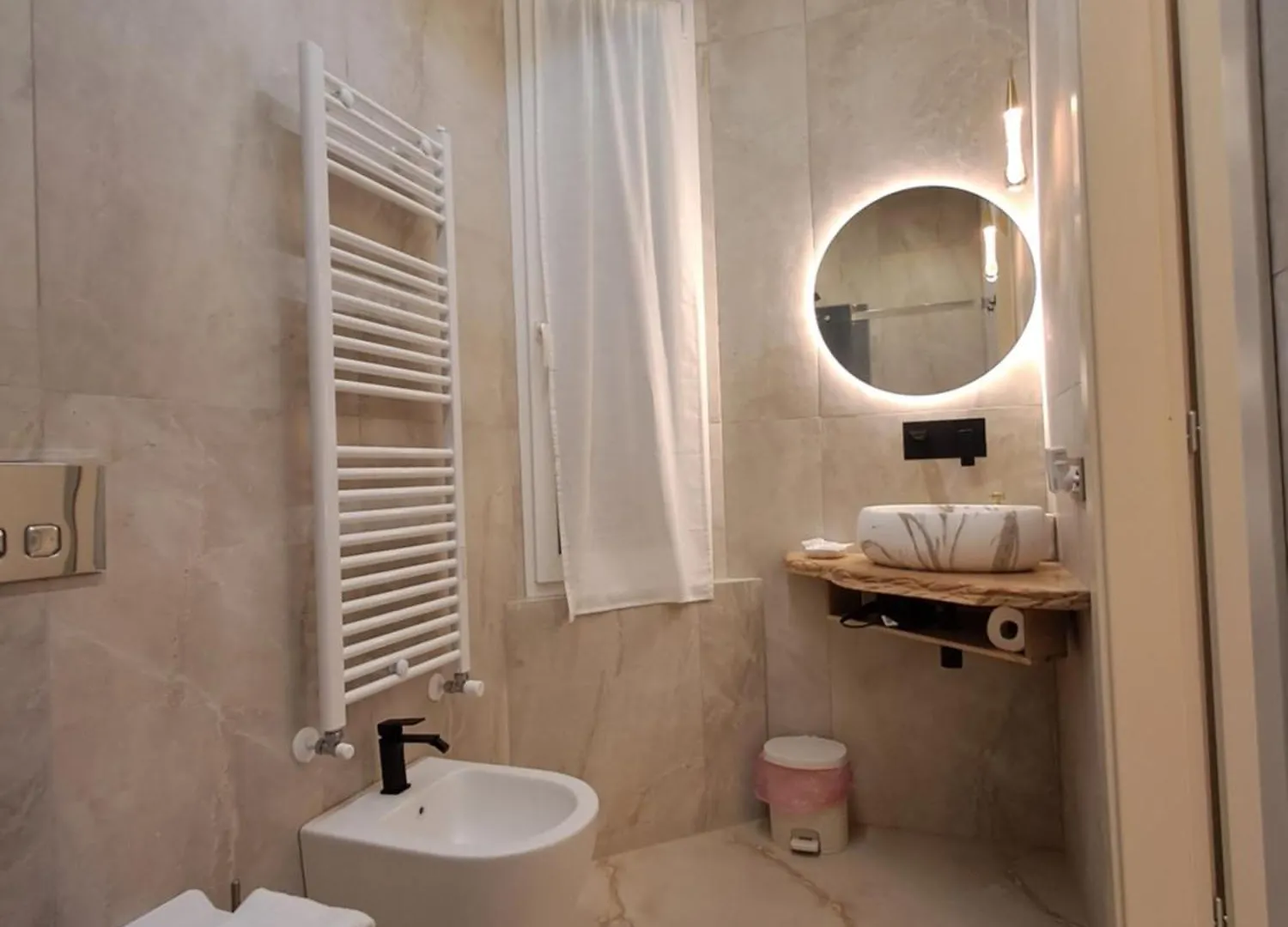 Affittacamere Hotel Frem Lord La Spezia